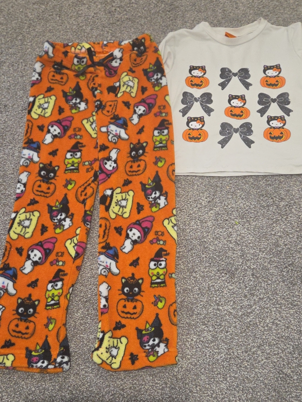 Orange Halloween Kids Pajama Set with Pumpkin & Cat Print HELLO KITTY